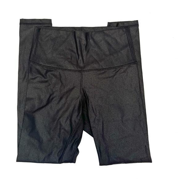 Faux Leather Black 3/4 Leggings Women's Size Medium - Picture 2 of 4